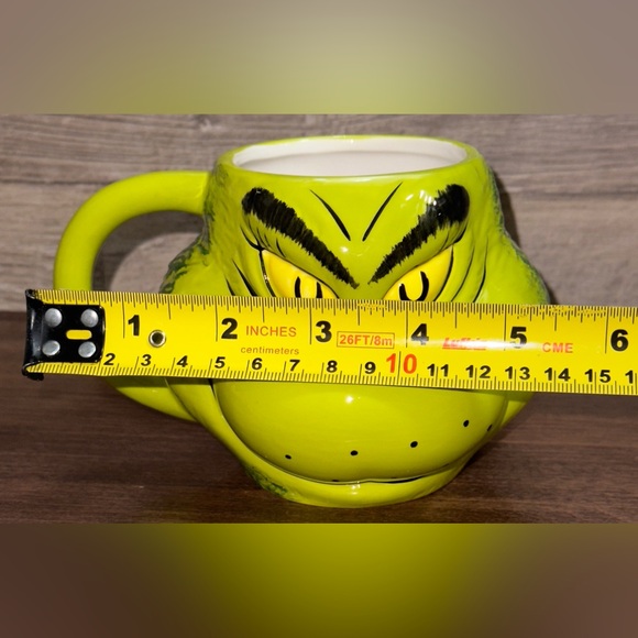Super Cute Dr. Seuss The Grinch Sculpted Ceramic Mug - NEW - Picture 6 of 15